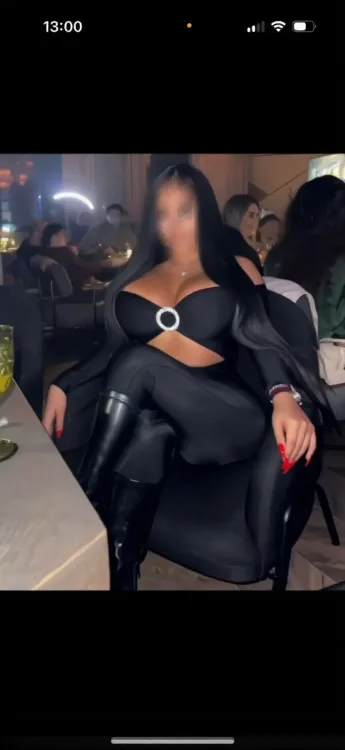 Escortă Sector 1 — Roxy
