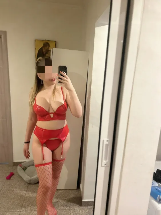 Escortă Sector 6 — Alexandra