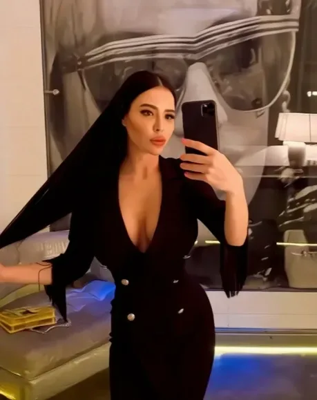 Escortă Sector 3 — Erika