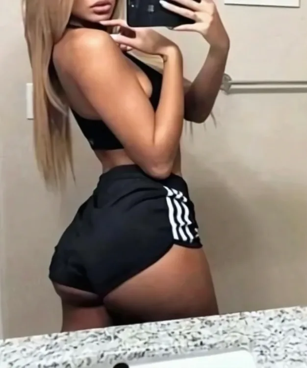 Escortă Sector 3 — Profil
