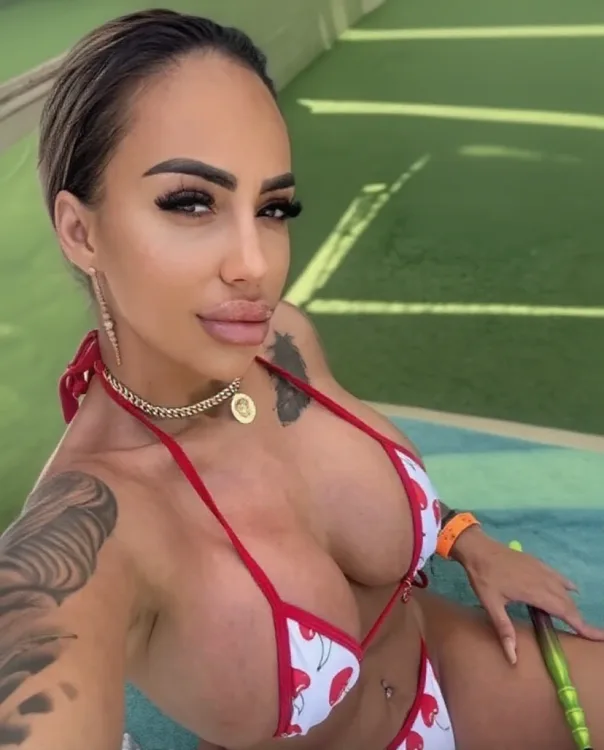 Escortă Râmnicu Vâlcea — Raisa