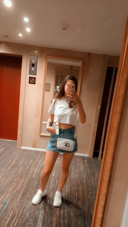 Escortă Alexandria — Profil