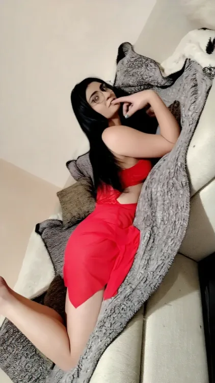 Escortă Piatra Neamț — Ella