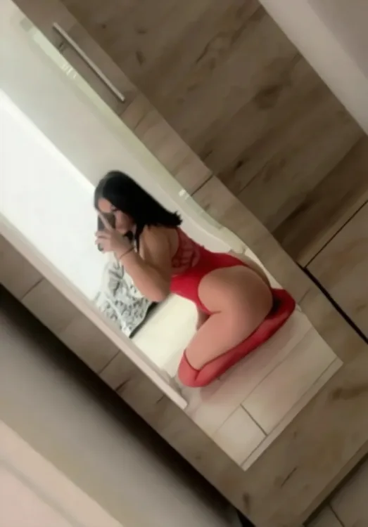 Escortă Galați — Iulia