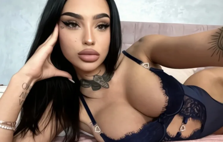 Escortă Sector 6 — Eva