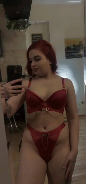 Escortă Sector 1 — Alexandra