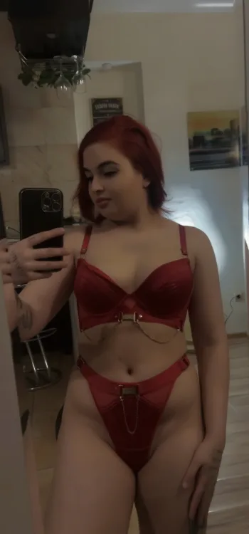 Escortă Sector 2 — Alexandra