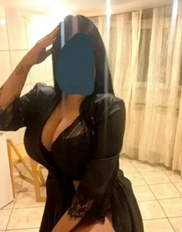 Escortă Sector 3 — Profil