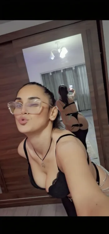 Escortă Sector 6 — Profil