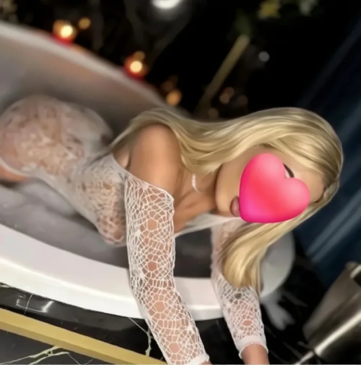 Escortă Sector 6 — Clara
