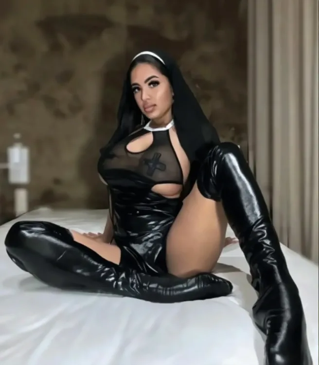 Escortă Sector 2 — Profil