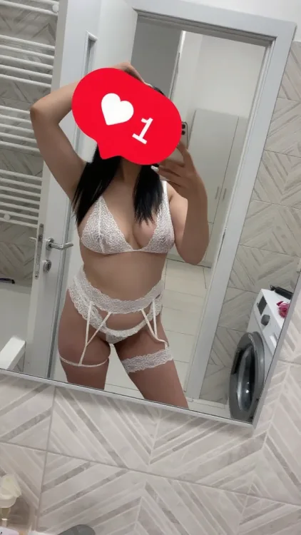 Escortă Sector 3 — Profil
