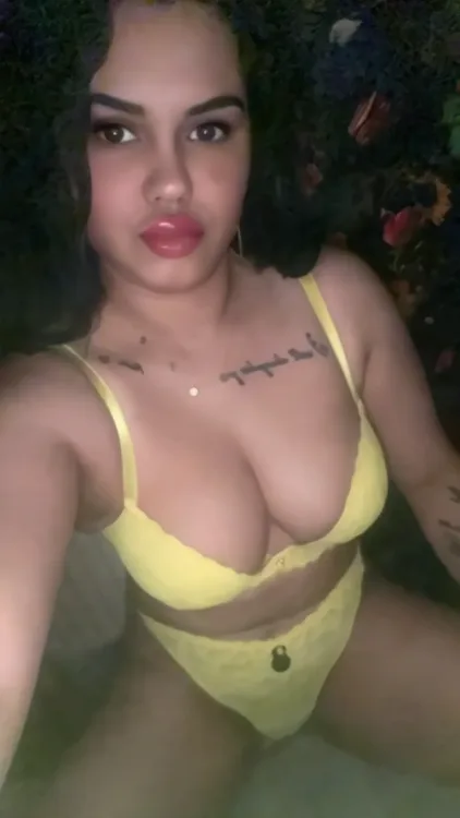 Escortă Sector 2 — Evelina
