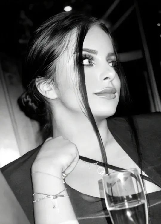 Escortă Sector 1 — Andreea