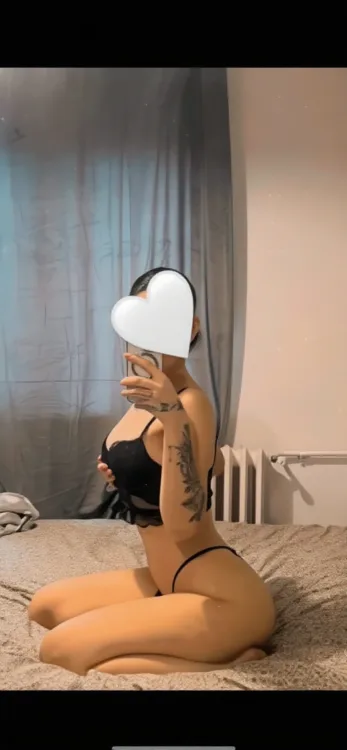 Escortă Sector 6 — Emma
