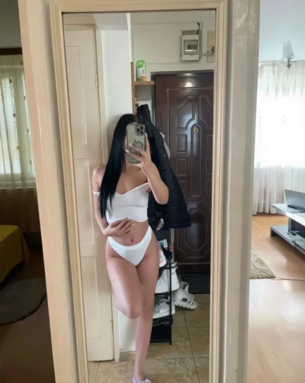Escortă Sector 2 — Cristina
