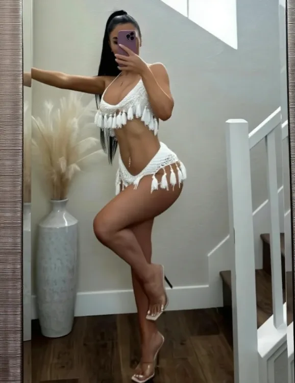 Escortă Sector 6 — Cristina