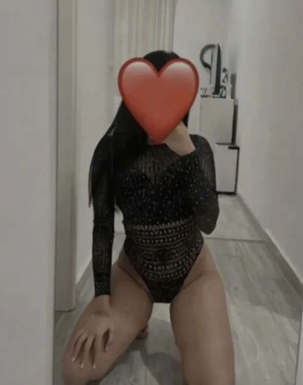 Escortă Sector 6 — Profil