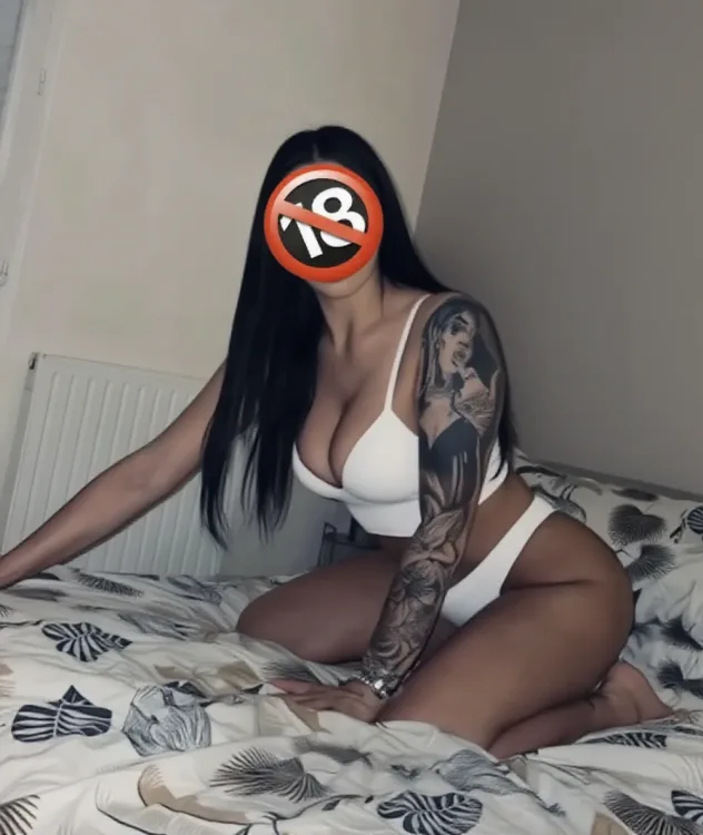 Escortă Sector 6 — Melissa