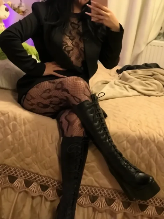 Escortă Sector 6 — Betty