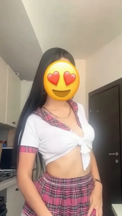 Escortă Sector 3 — Profil