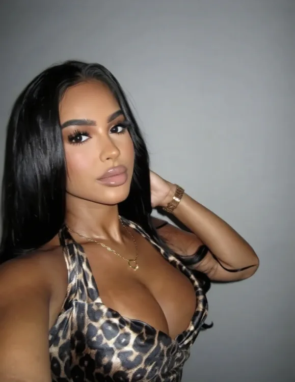 Escortă Botoșani — Profil