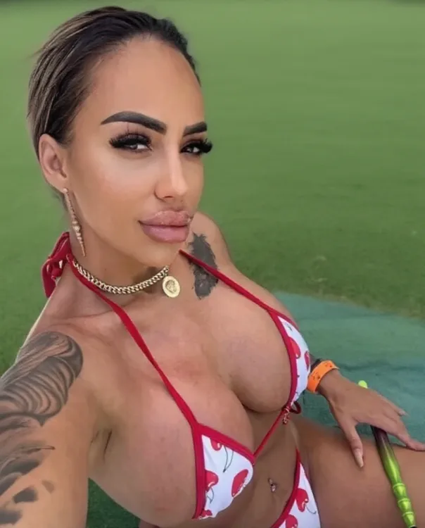 Escortă Zalau — Raisa