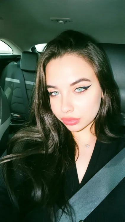Escortă Bistrița — Angy