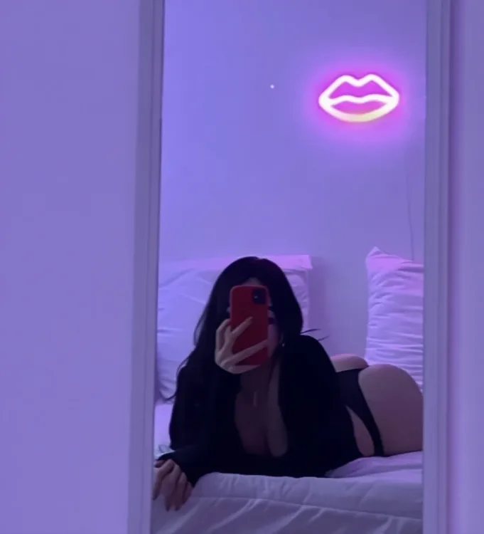 Escortă Oradea — Lavi