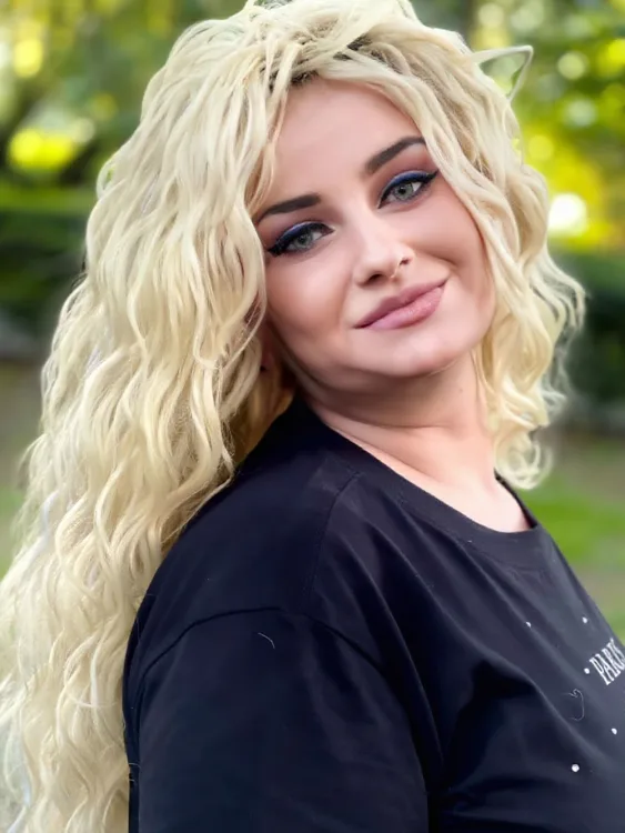 Escortă Oradea — Profil