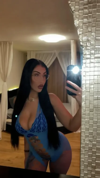 Escortă Stei — Ana