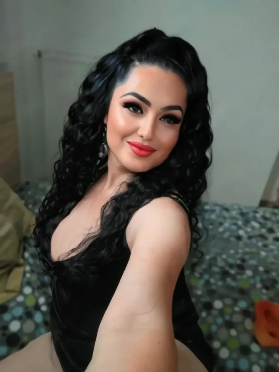 Escortă Mioveni — Profil