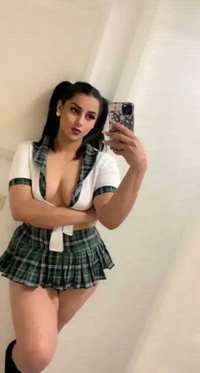 Escortă Curtea de Arges — Natalia