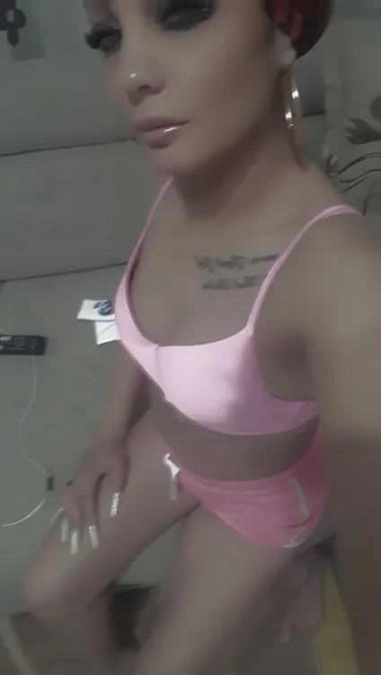 Escortă Pitești — Profil