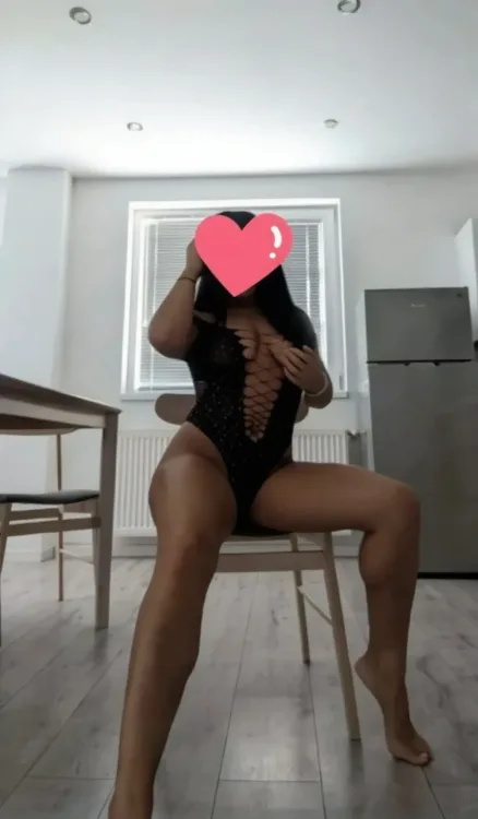 Escortă Arad — Profil