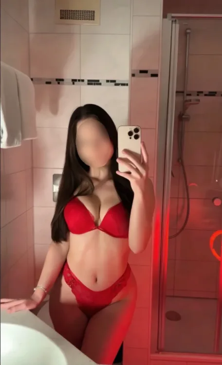 Escortă Targu Jiu — Profil
